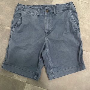 AE flex 7” dark blue men’s lived in khaki short size 28